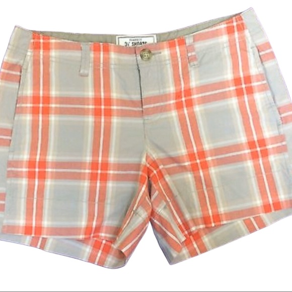 Old Navy Pants - 4/$25 Sale Old Navy Favorite Khakis Perfect Shorts